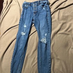 Ripped jeans